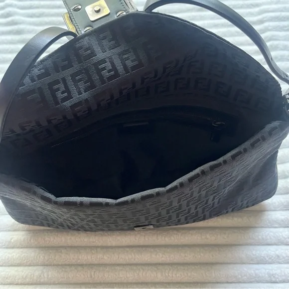 Vintage Fendi Purse - Picture 7 of 14